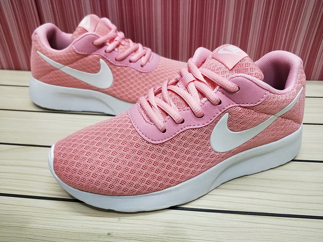 Nike Roshe Run Women 16